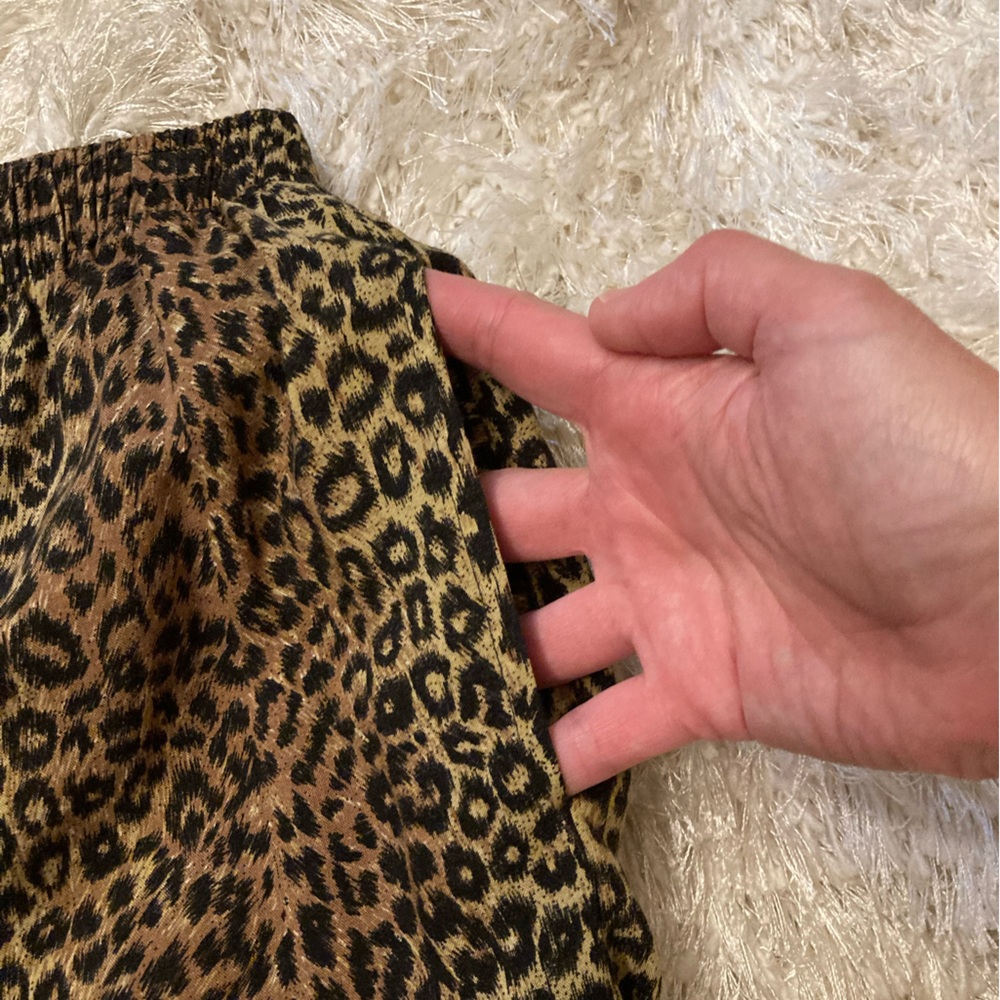 Silk Leopard Print Loungewear Animal Print Sleepwear 2pc Short Set - Picture 6 of 6